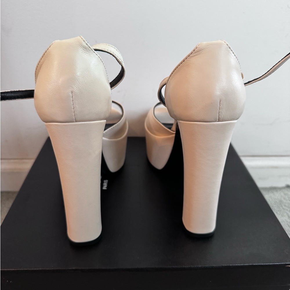 NWOT: Cream Platform Sandals - Picture 4 of 7